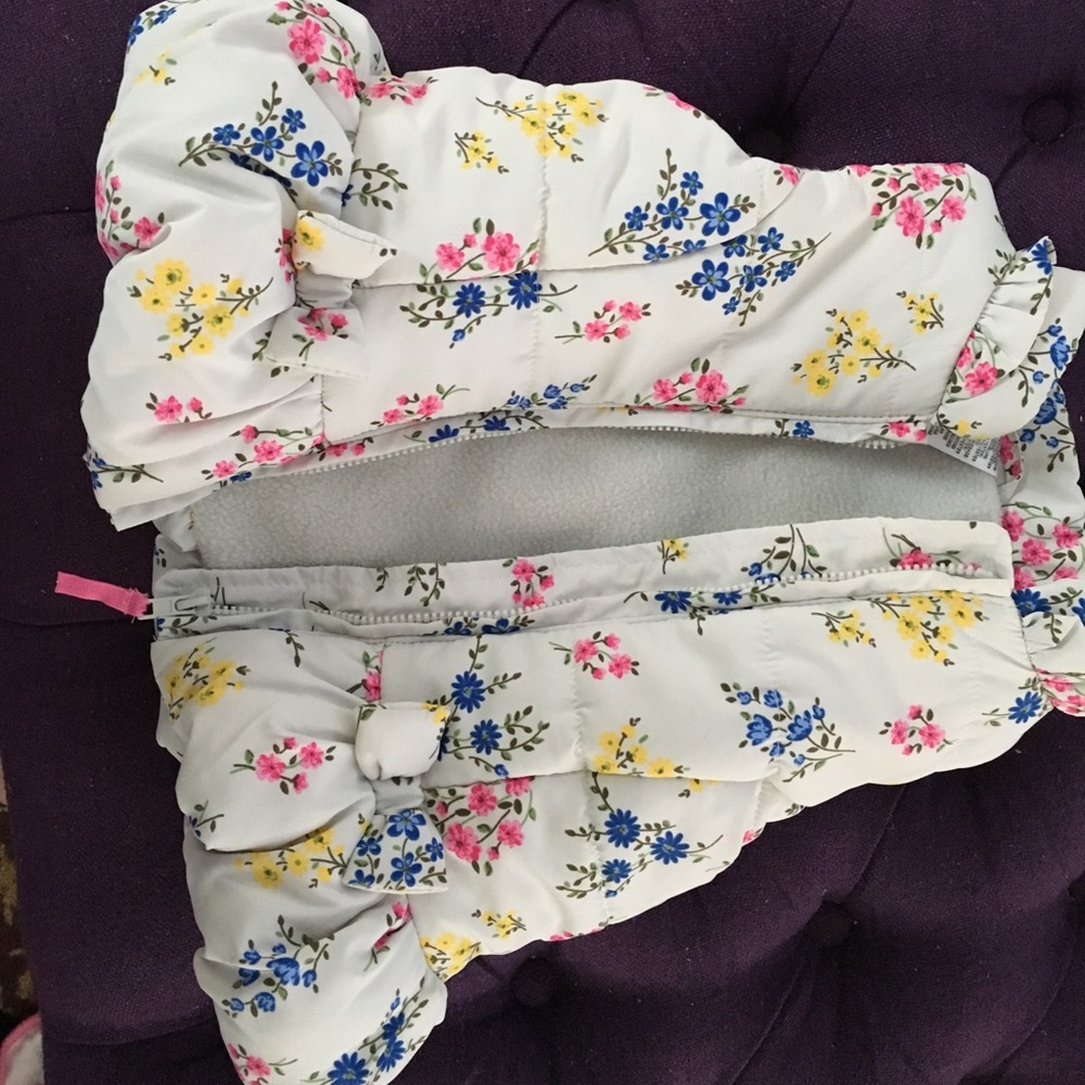 Puffy warm floral vest