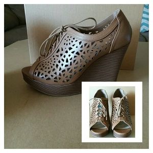 Sbicca Brown Cutout Wedges