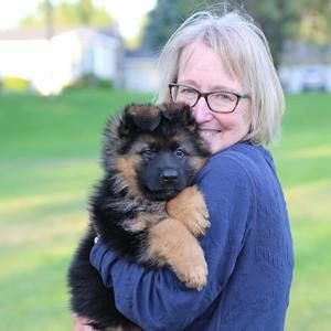 Meet your Posher, Jennifer