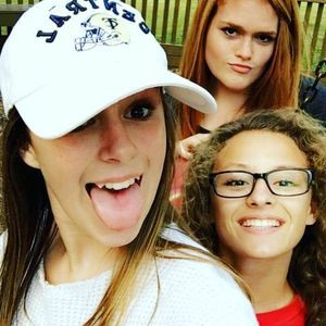 Meet your Posher, Amber