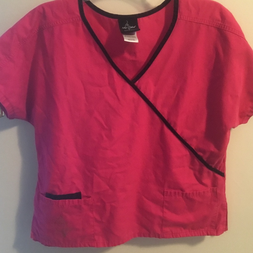 🦋🦋Baby Phat hot pink scrub top🦋🦋