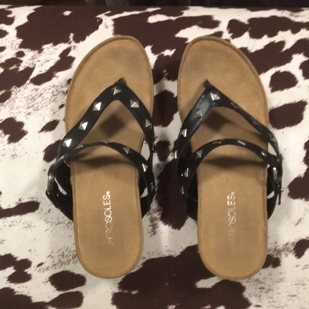 Aerosoles studded sandal