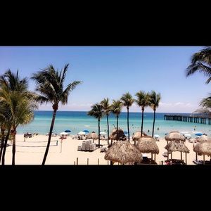 Meet your Posher, Larry