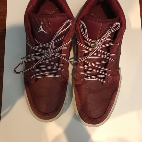 Nike Air Jordan sneakers • men’s 10