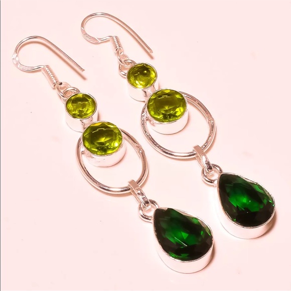Jewelry - ⬇️$45 new peridot topaz long dangling earrings