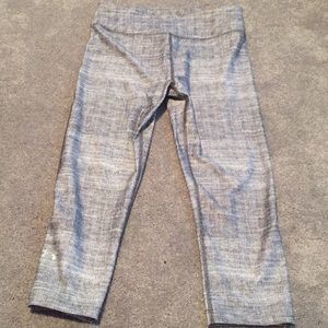 Under Armour Cropped Leggings