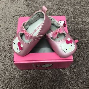 Hello kitty shoes