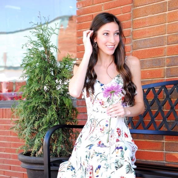 Ivory Flower Girl Dress- Last one!!! - Picture 4 of 8