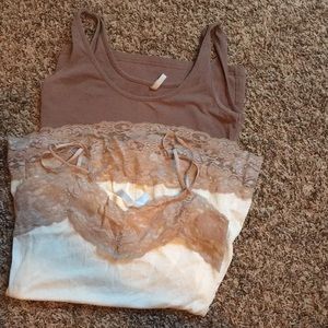 Lot of 2 Tanks