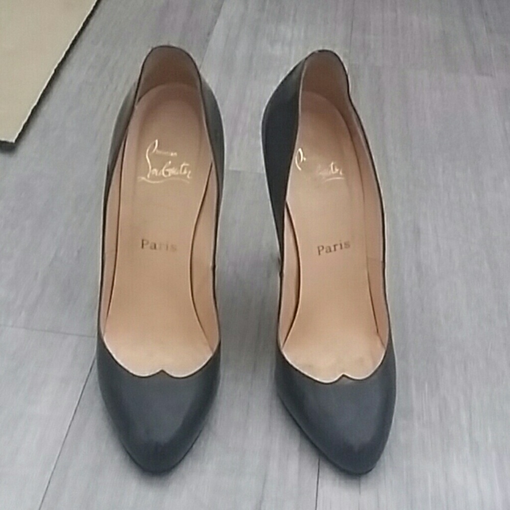 Auth Louboutin red bottoms sz 39.5 - Picture 2 of 5
