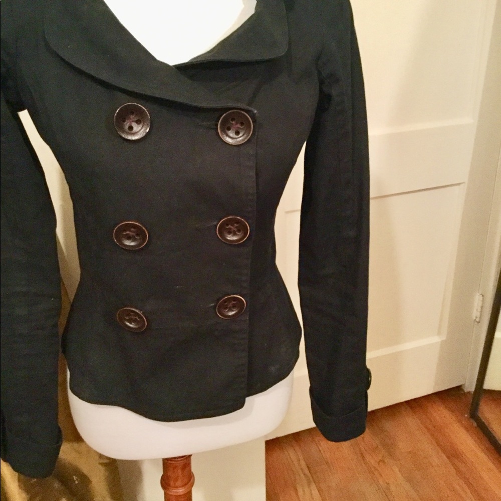 Fitted black jacket