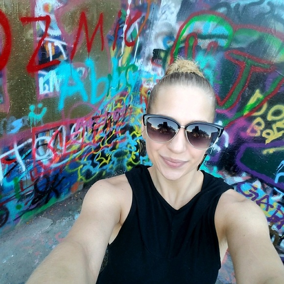 Meet your Posher, Cailin - Picture 1 of 1