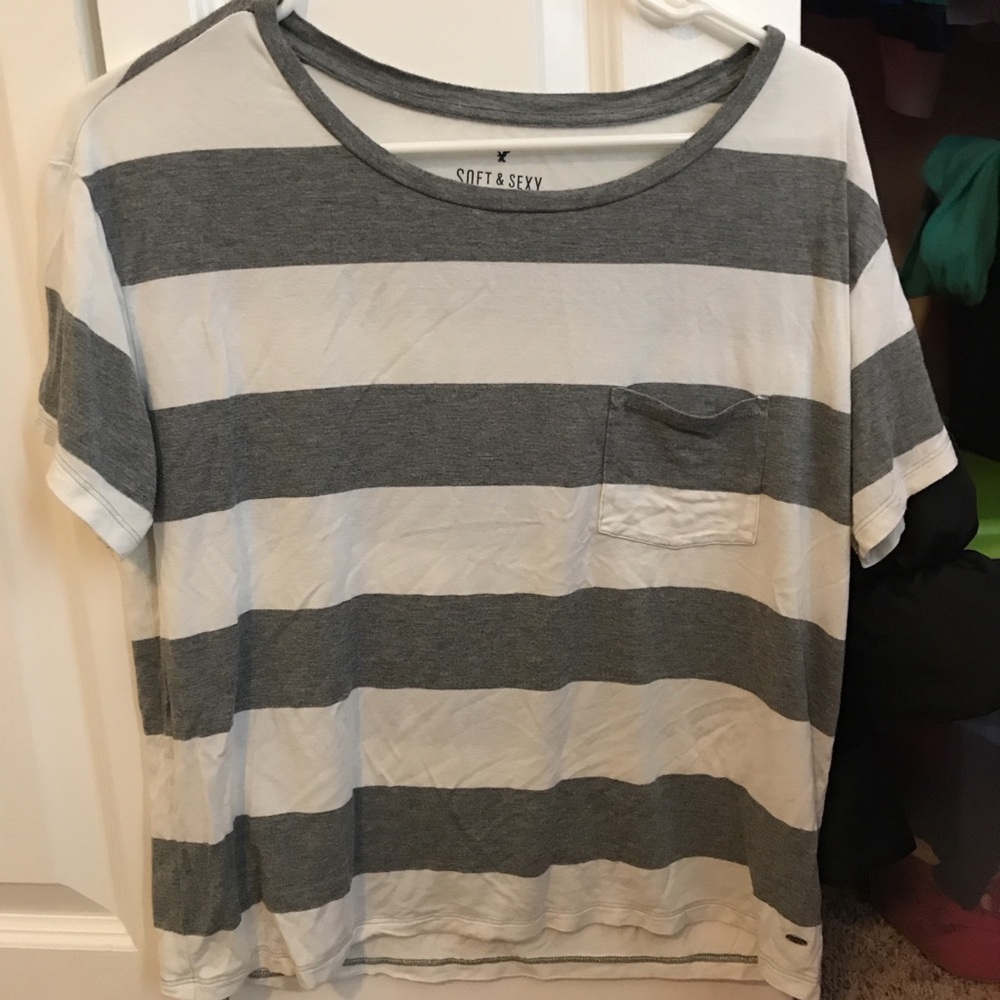 American Eagle tee