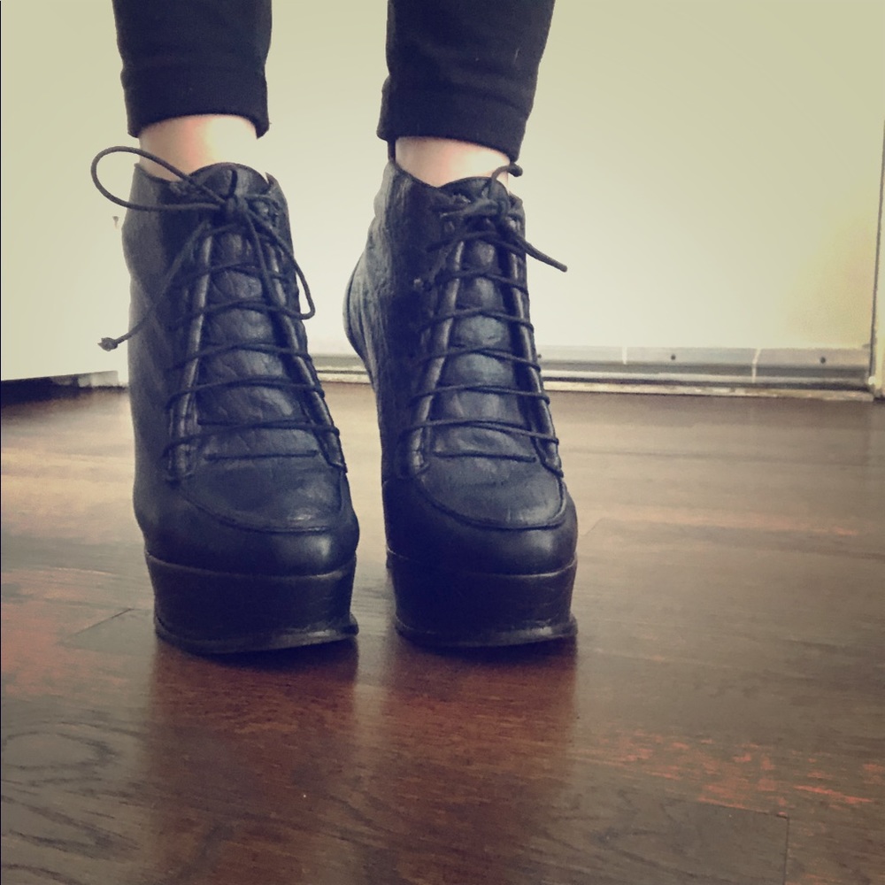 Elizabeth & James Leather lace-ups