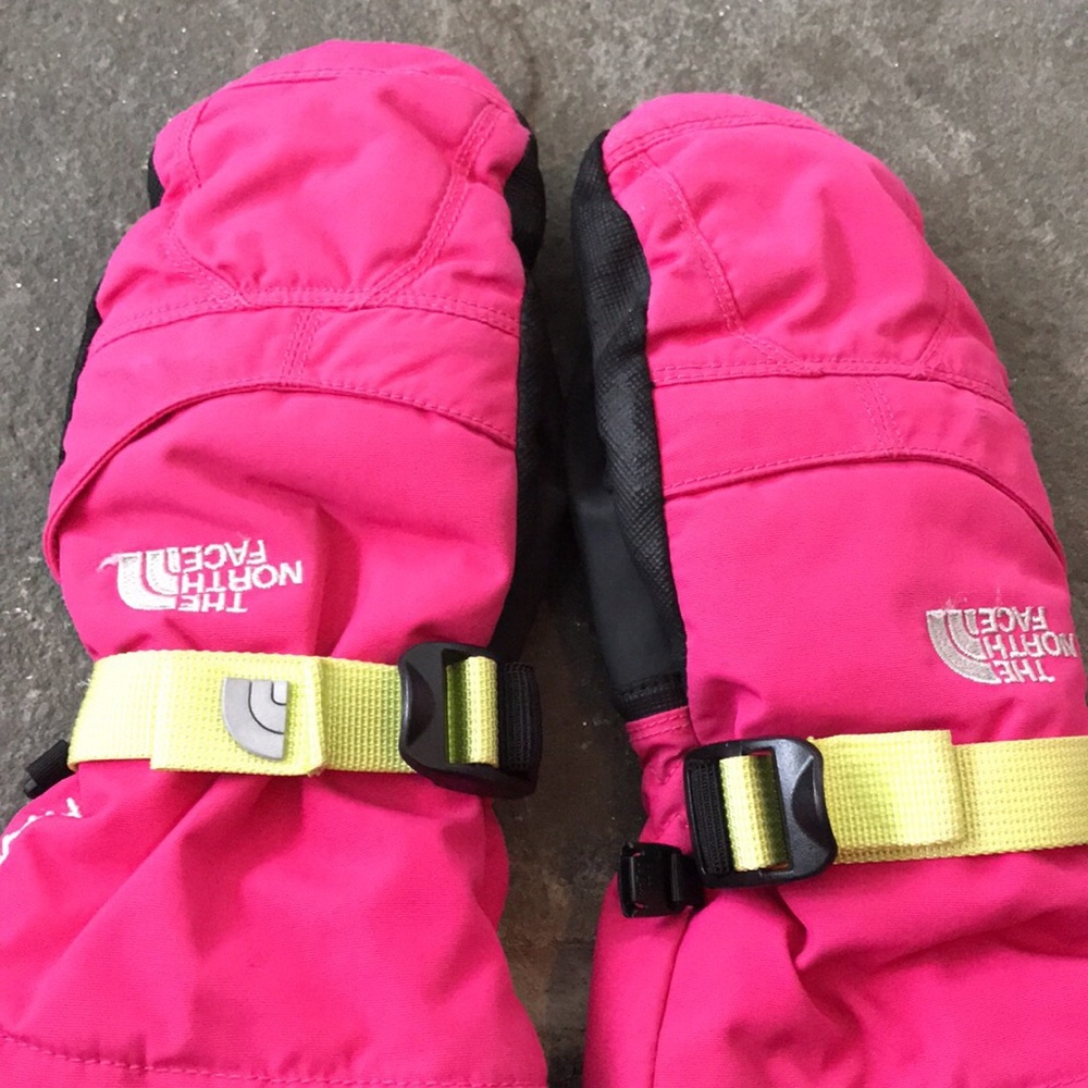 North Face Girls ski gloves