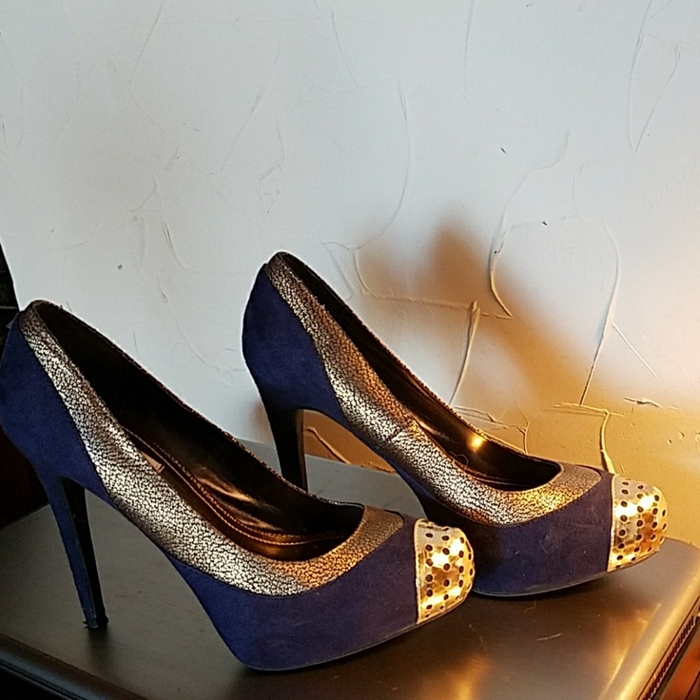 JLO Dark blue and gold heels. Size 8