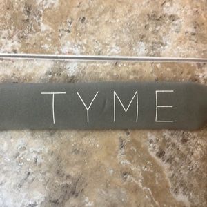 Brand New without box Tyme iron