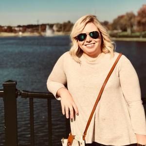 Meet your Posher, Victoria