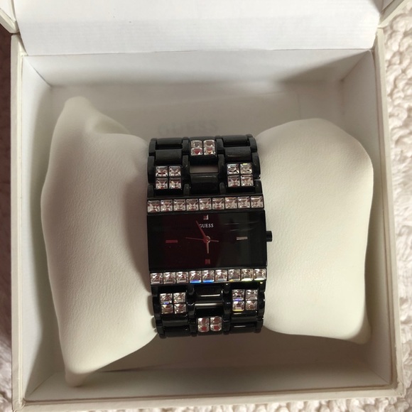 Guess Blinged Out Watch - Picture 1 of 7
