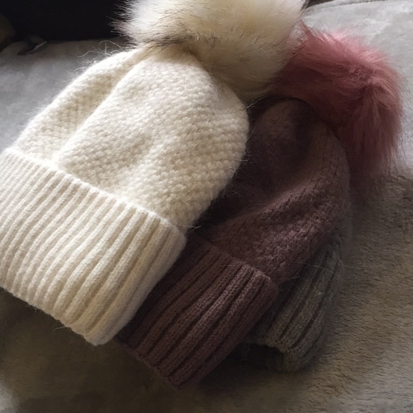 High lined Plush hat - Picture 5 of 8