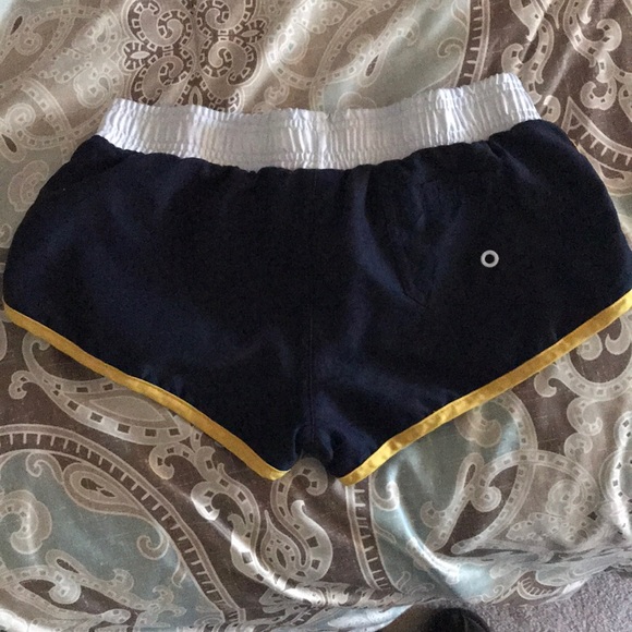 Corona shorts ❤️ size Small - Picture 3 of 3