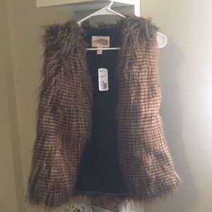 Fur vest