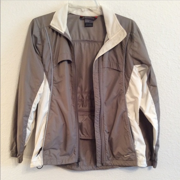 NIKE Jackets & Blazers - NIKE WINDBREAKER-LIKE NEW-TAN AND CREAM