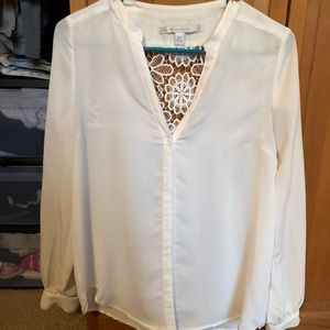 LAUREN CONRAD WHITE BLOUSE
