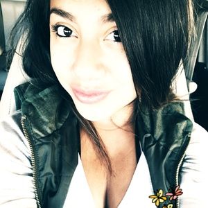 Meet your Posher, Maria