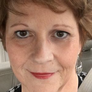 Meet your Posher, Cynthia