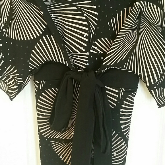 Julie's Closet Blouse - Picture 3 of 3