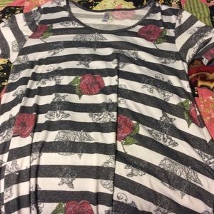 Lularoe perfect T