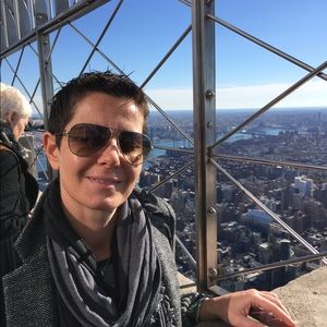 Meet your Posher, Elina