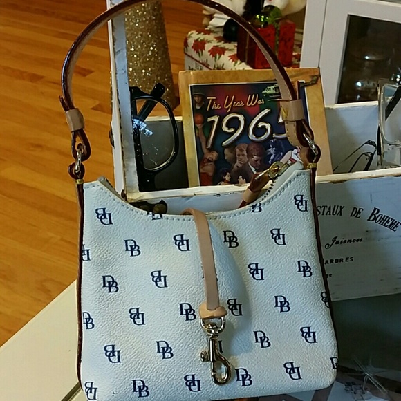 Dooney & Bourke Handbags - Authentic Dooney & Bourke Bag NWOT