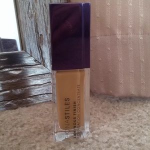Fiona Stiles Luminous Finish Foundation