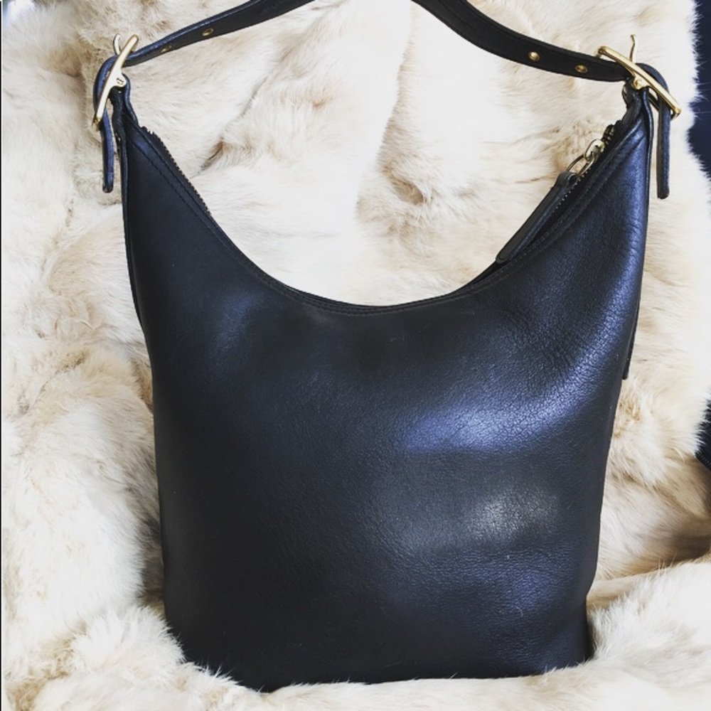 ****SOLD***COACH BLACK LEATHER PURSE
