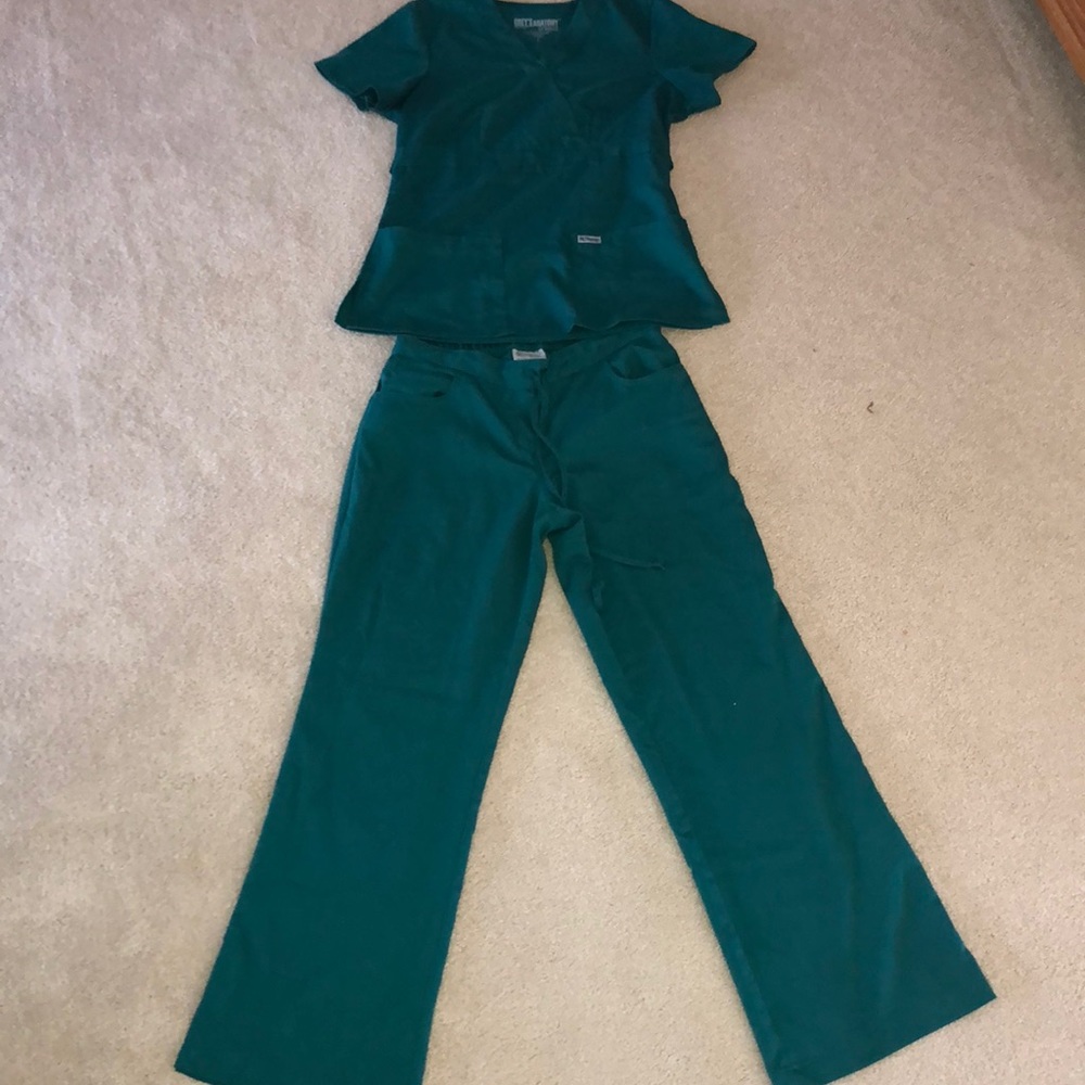 Grey’s Anatomy scrubs