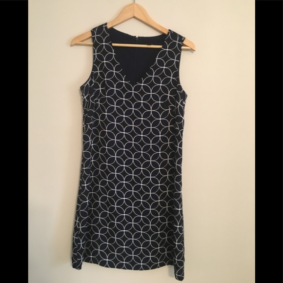Ann Taylor geometric print flare dress, size 6 - Picture 1 of 4