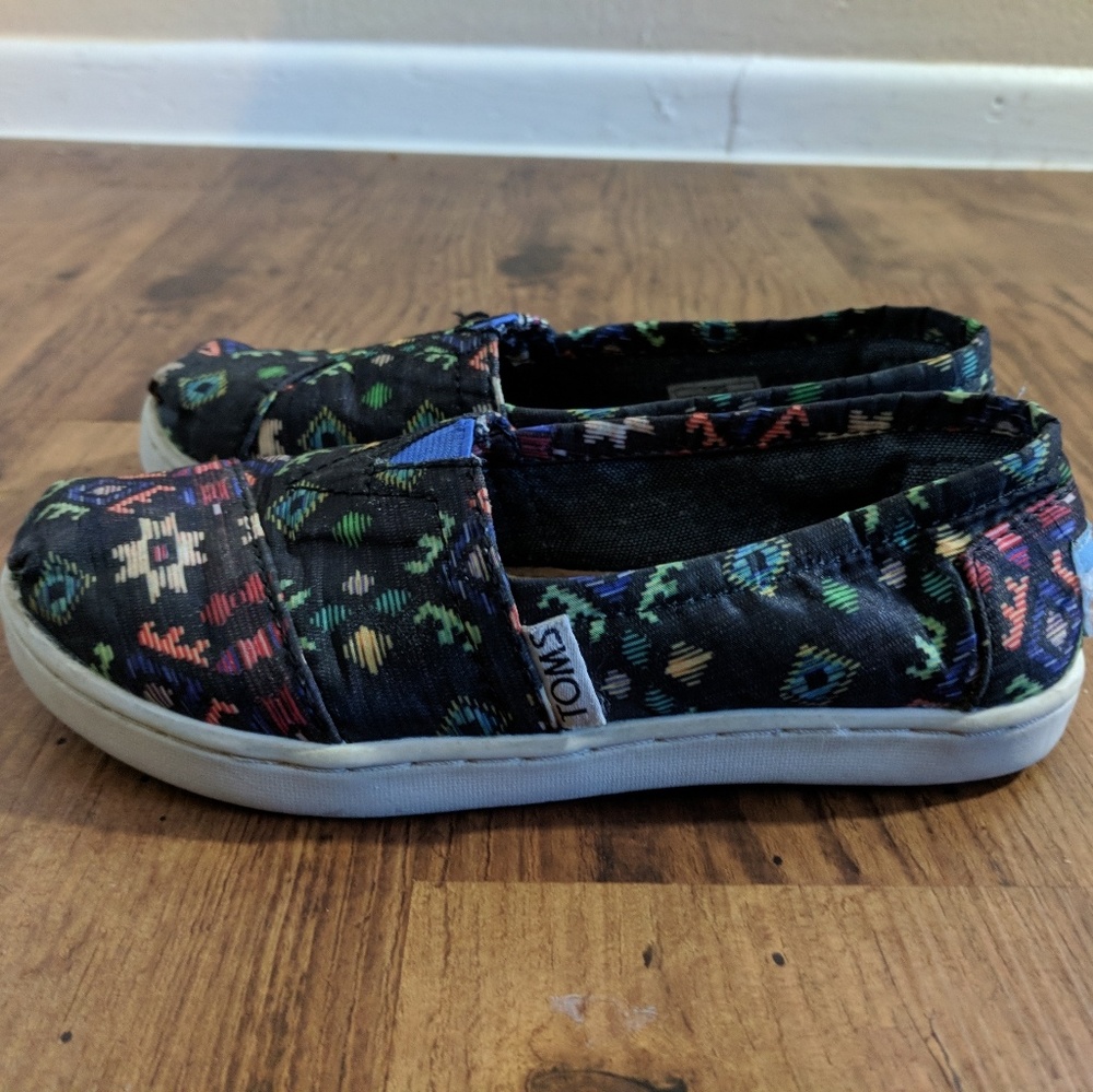 Boys or Girls Slip on Canvas Aztec Toms sz 13