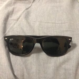 Ray Ban classic wayfarer
