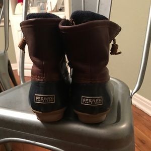 Women's sperry duck boots. 9