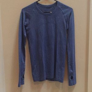 lulu lemon long-sleeve size 4!!