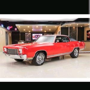 Meet your Posher, Yolanda