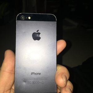 IPHONE 5 UNLOCKED 32 GB