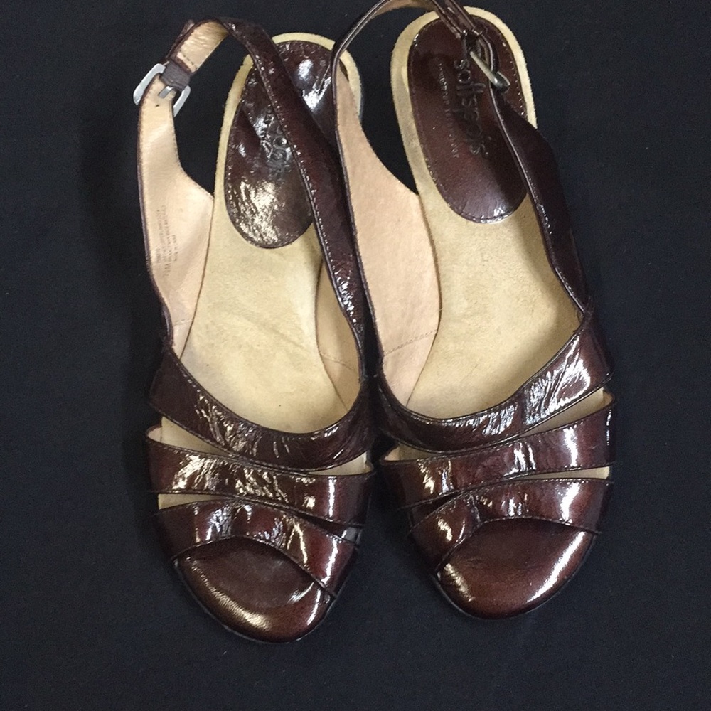 Soft spots 1.5in Pillow Top Technology Heels.