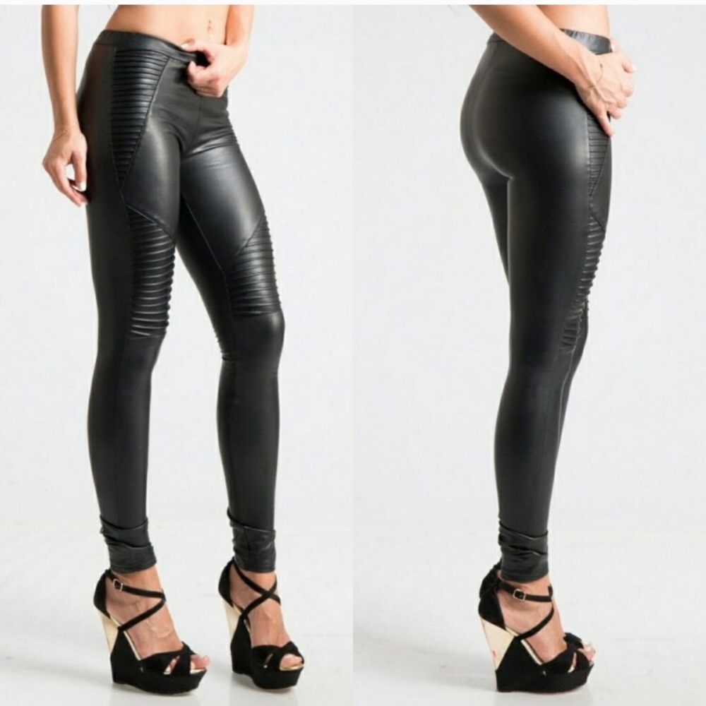 Last 2! 💕Faux Leather Moto Leggings - Picture 2 of 4