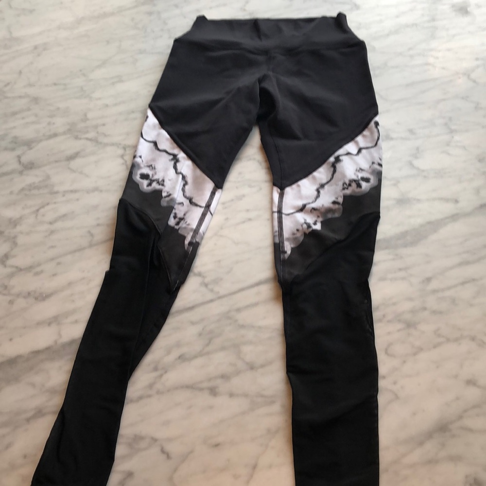 ALO Mesh High Waist Legging