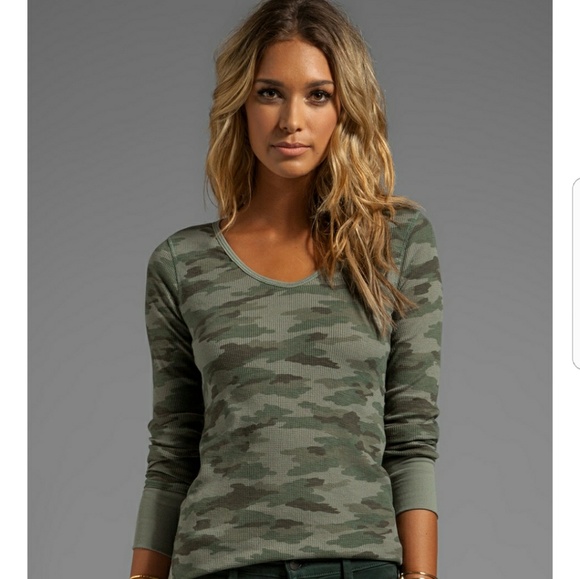 camo thermal top