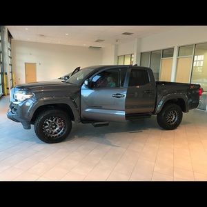 Meet your Posher, Chris