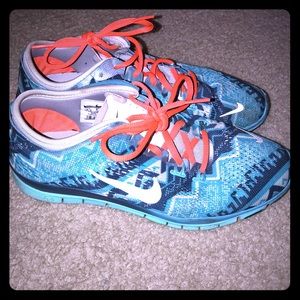 Nike women shoe size 7.5